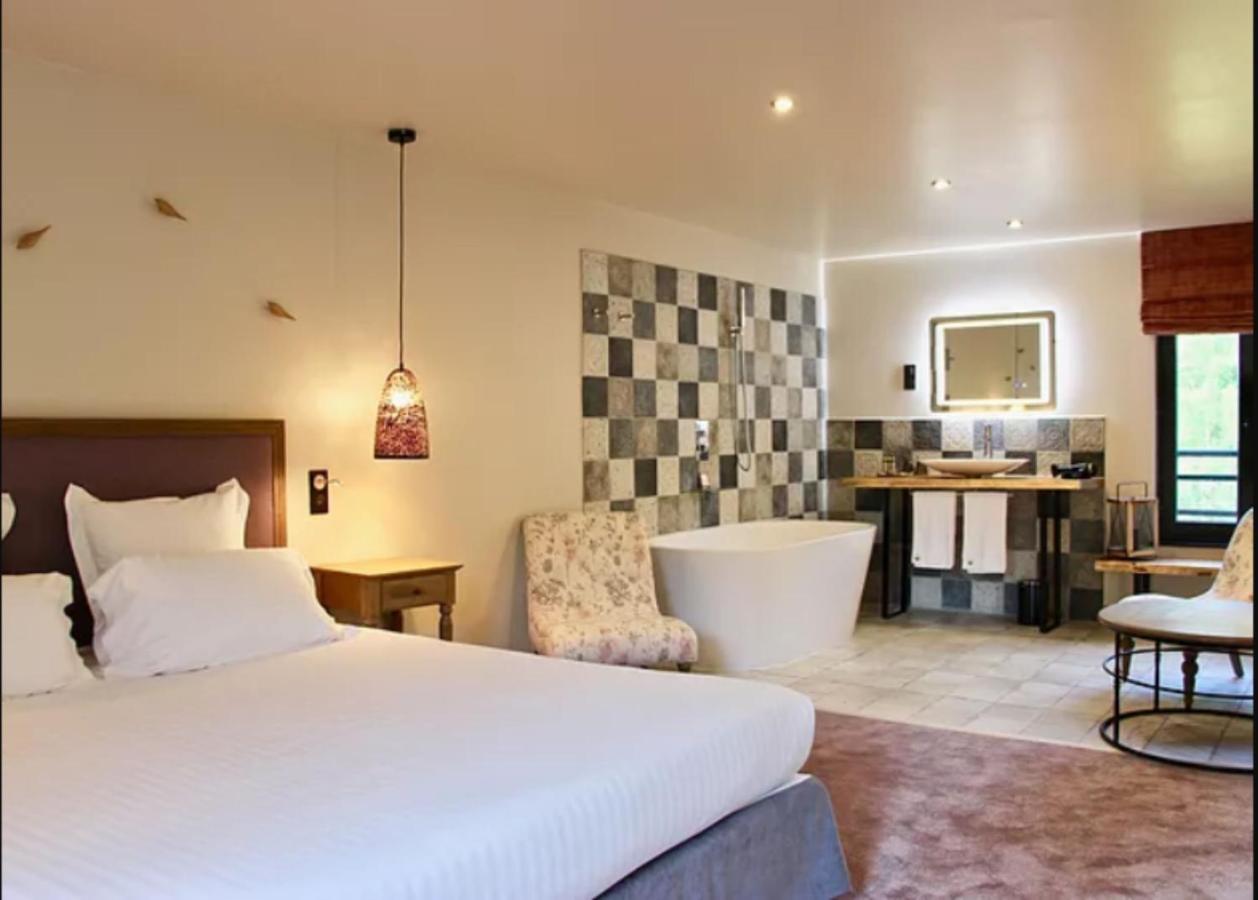 Le Moulin Fouret Hotel Saint-Aubin-le-Vertueux ภายนอก รูปภาพ