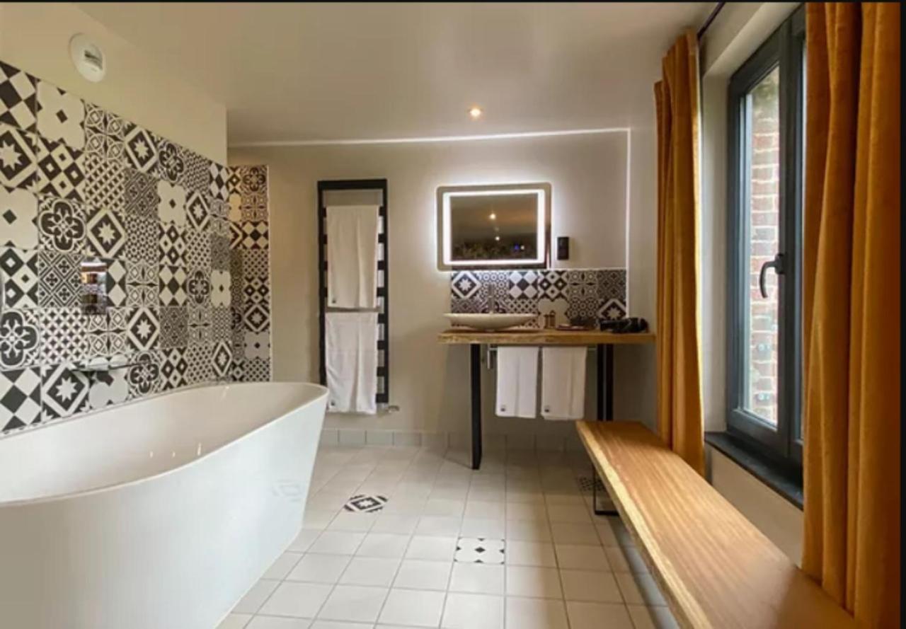 Le Moulin Fouret Hotel Saint-Aubin-le-Vertueux ภายนอก รูปภาพ