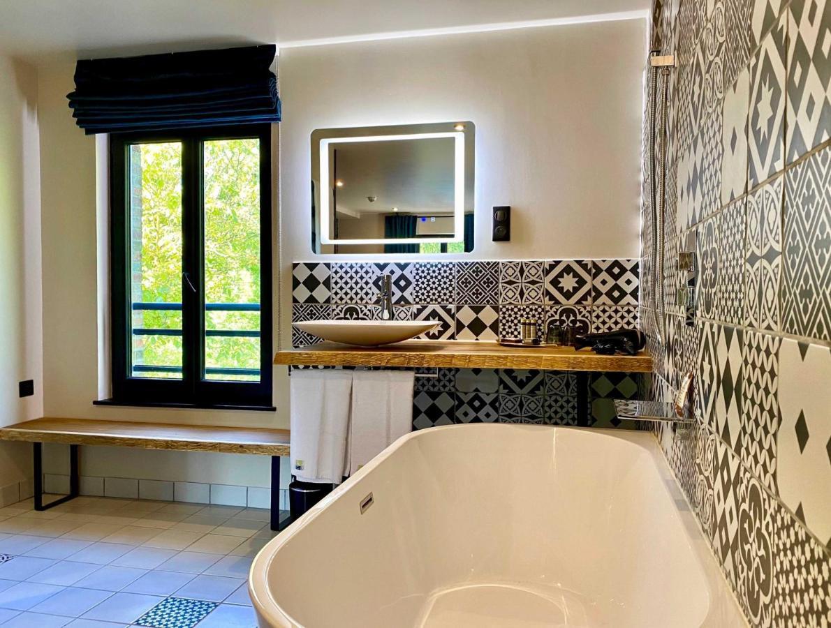 Le Moulin Fouret Hotel Saint-Aubin-le-Vertueux ภายนอก รูปภาพ