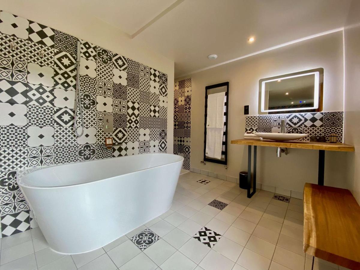 Le Moulin Fouret Hotel Saint-Aubin-le-Vertueux ภายนอก รูปภาพ